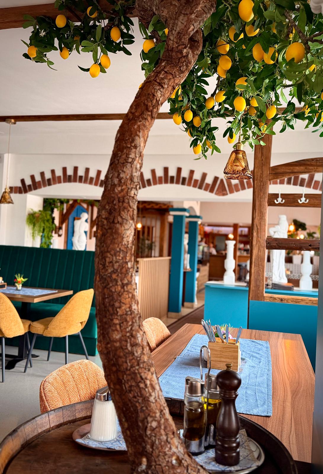 Gemütliches mediterranes Ambiente im griechischen Restaurant SAMOS